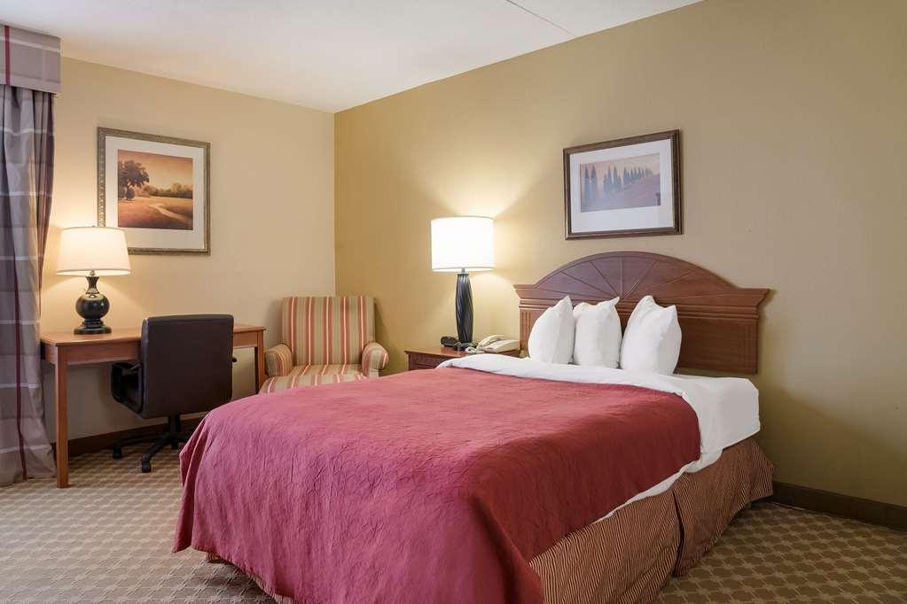 Quality Inn & Suites Сагино Номер фото